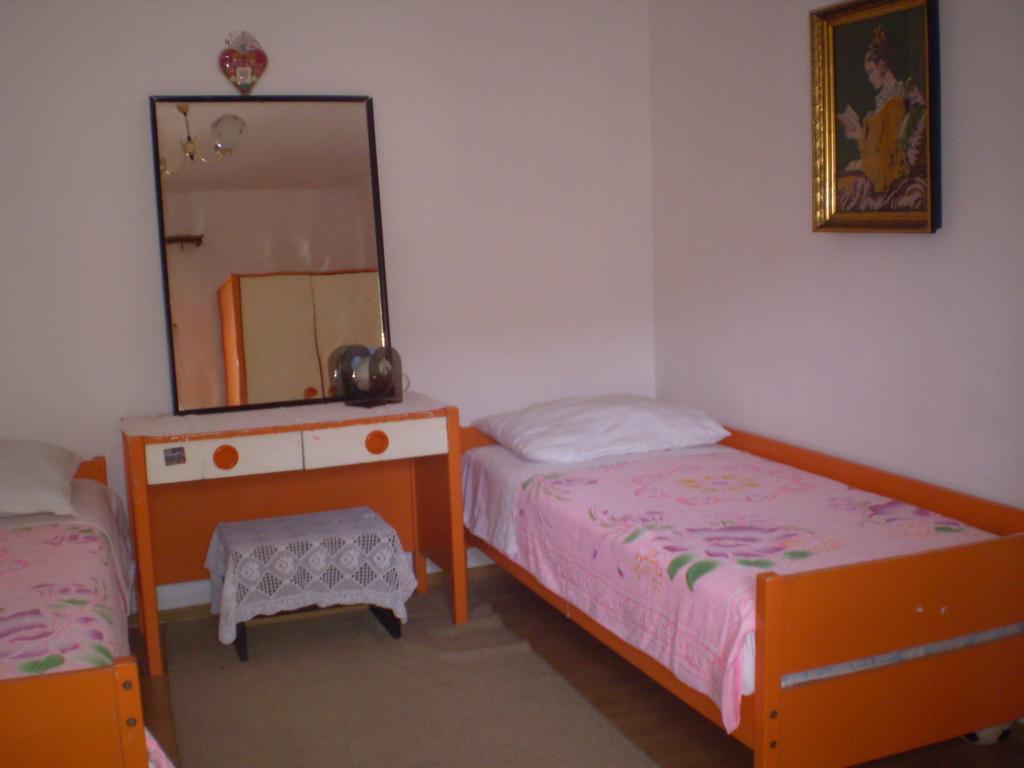 Apartments Nikola Pucisca Kültér fotó